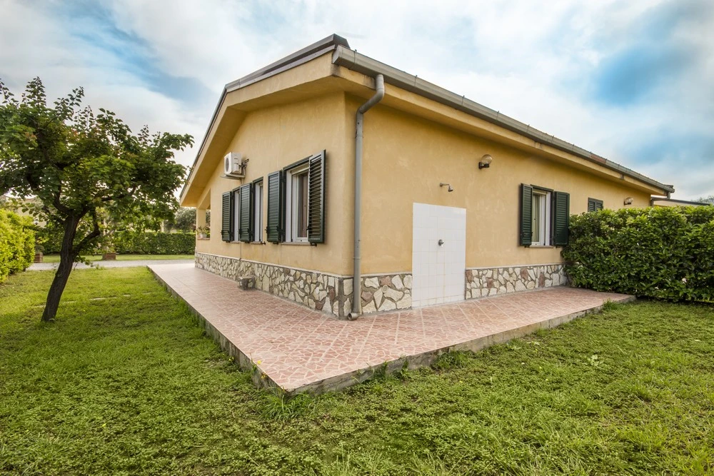 Casa vacanze o hotel a Campofelice? Scegliere in base alle giornate al mare