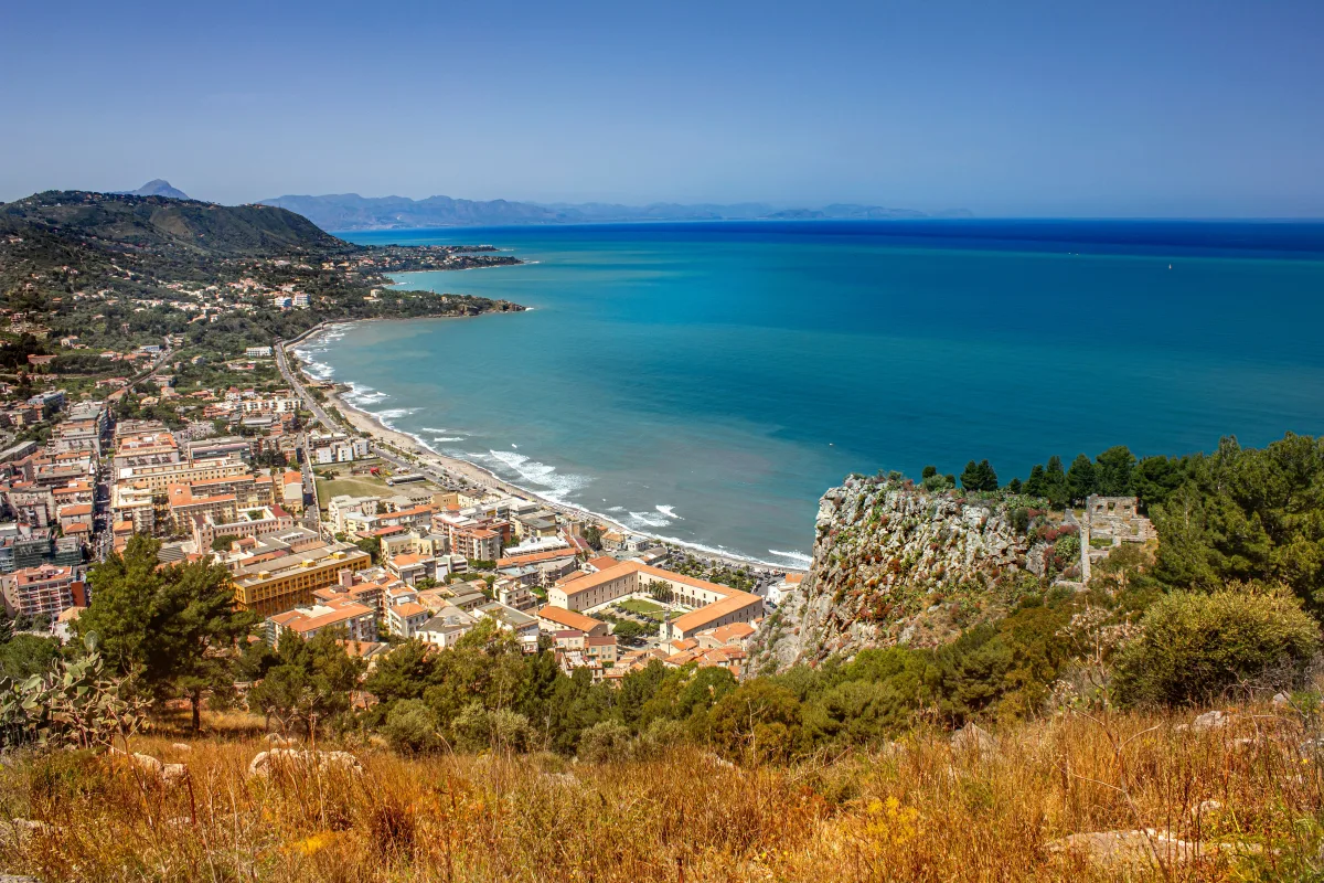 Dove mangiare a Cefalù: ristoranti tipici, street food e trattorie economiche