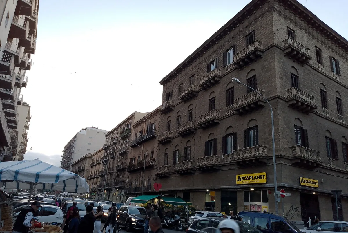 Dove parcheggiare a Palermo: guida completa 2026 per auto e spiagge