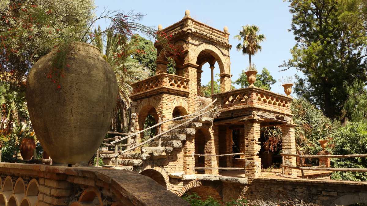 Come arrivare a Taormina: voli low cost, traghetti, bus e noleggio auto 2026