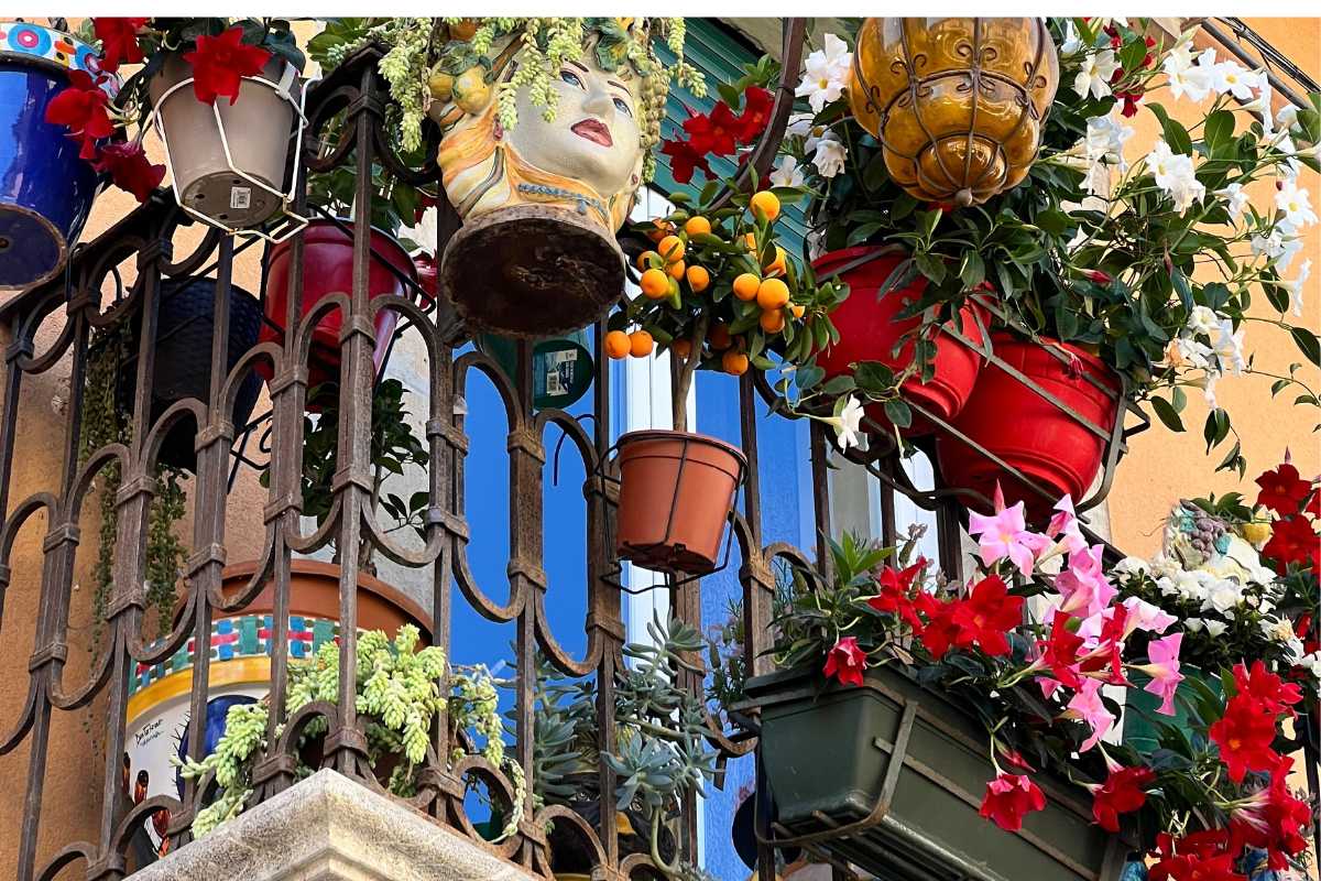 Noleggio auto e parcheggi a Taormina