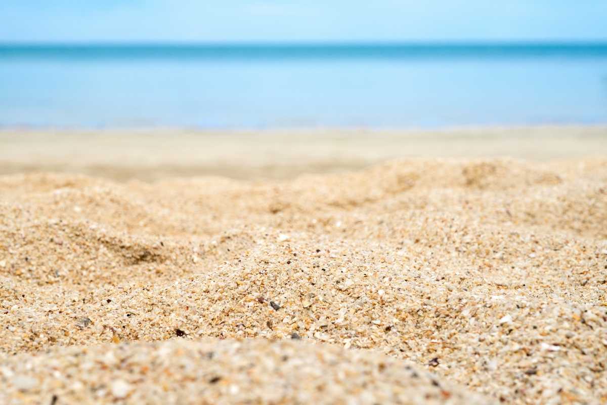 Spiaggia di Cefalù con attività estive